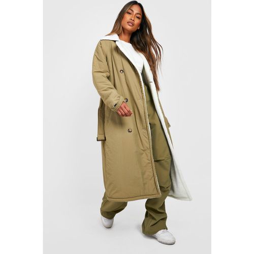 Cappotto Trench imbottito foderato in pile borg - boohoo - Modalova