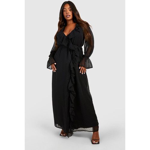 Vestito maxi Plus Size in rete plumetis con maniche svasate - boohoo - Modalova