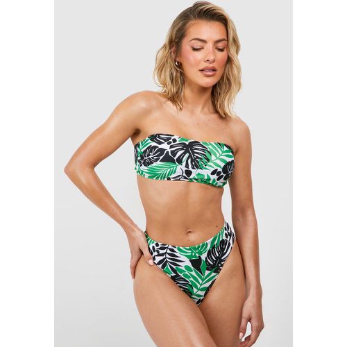 Set bikini a fascia in fantasia tropicale - boohoo - Modalova