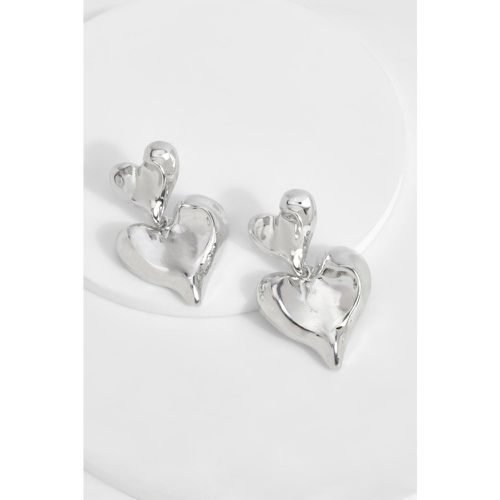 Hammered Heart Earrings, Gris - boohoo - Modalova