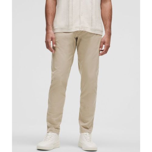 “ Pantalon chino ABC coupe slim Smooth Twills â€“ 86 cm â€“ Taille 36 - lululemon - Modalova