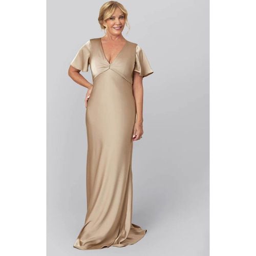 Bridal Mother Dress V-Neck Short Sleeves Ball Gown Ruffles Wedding Guest Dresses - milanoo.com - Modalova