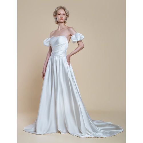 Simple Wedding Dress Princess Silhouette Strapless Short Sleeves 30cm Bridal Gowns - milanoo.com - Modalova