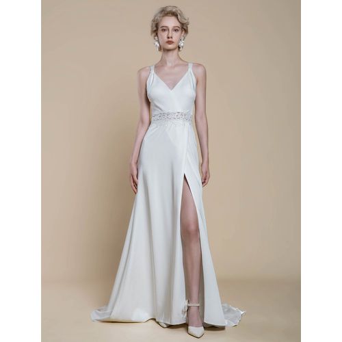 Simple Wedding Dress Satin Fabric V-Neck Sleeveless Lace Ball Gown 30cm Bridal Gowns - milanoo.com - Modalova