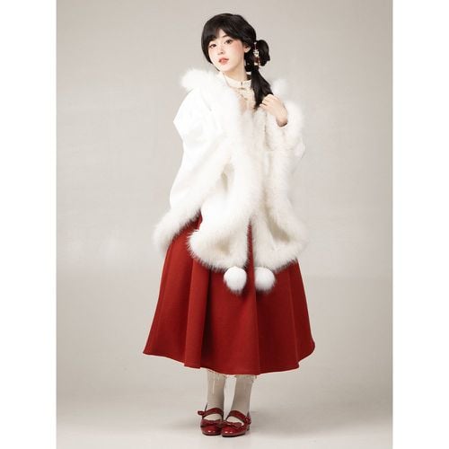 Gothic Lolita Poncho Polyester Pom Poms Fall Lolita Outwears - milanoo.com - Modalova