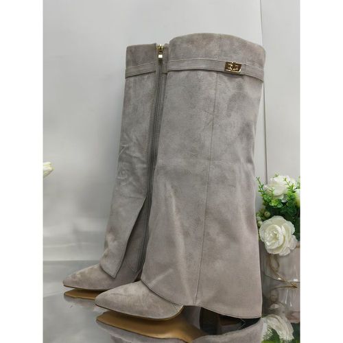 Suede Knee High Boots Apricot Pointed Toe Buckled Detail Zip Up Chunky Heel Boots - milanoo.com - Modalova