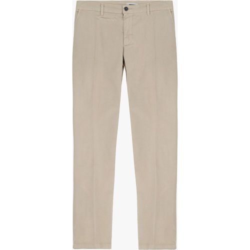 Pantaloni slim-fit con tasche verticali e piega stirata - Imperial - Modalova