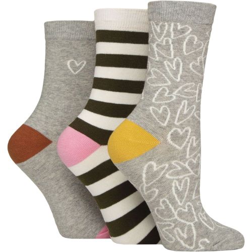 Women's 3 Pair Caroline Gardner Patterned Cotton Socks Small Heart Outline 4-8 Women's - SockShop - Modalova