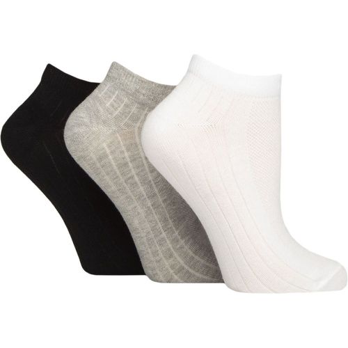 Ladies 3 Pair Organic Cotton Active Trainer Socks Black One Size - Charnos - Modalova