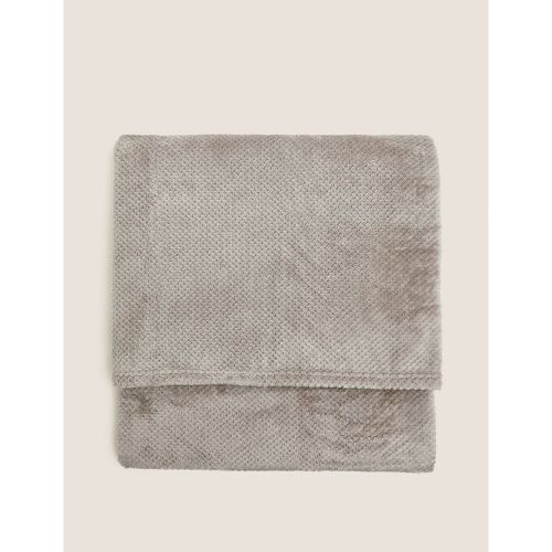 Flannel Fleece Throw beige - Marks & Spencer - Modalova