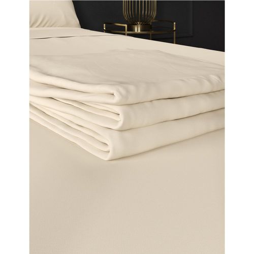 Egyptian Cotton 400 Thread Count Percale Flat Sheet cream - Marks & Spencer - Modalova