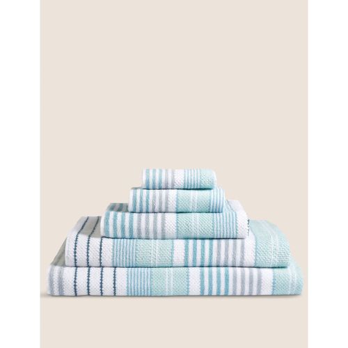 Pure Cotton Striped Spa Towel blue - Marks & Spencer - Modalova