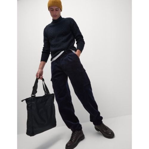 Mens Tapered Fit Corduroy Single Pleat Cargo Trousers - - M&S Collection - Modalova