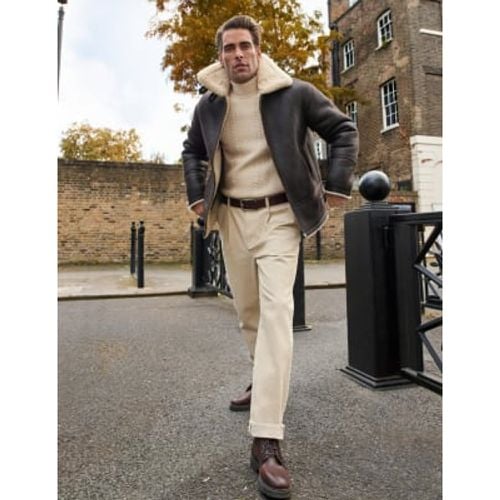 Mens Regular Fit Luxury Single Pleat Corduroy Chinos - - M&S Collection - Modalova