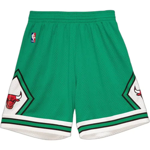 Vous aimez le look rétro des Chicago Bulls et vous voulez le porter aussi souvent que possible. C'est là que cette paire de shorts Swingman 2008-09 - MAG10694132 - Modalova
