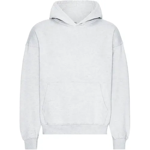 Mettetevi comodi con la nostra felpa con cappuccio plus-size! Perfetta per coccole al fuoco, gli star party e tranquille mattine della domenica. Ora c - MAG7384967 - Modalova