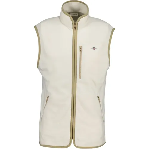 La giacca in pile Gant Micro incarna sia stile che funzionalità. Progettato dal rinomato marchio Gant, questo pezzo è parte integrante della collezi - MAG10717568 - Modalova