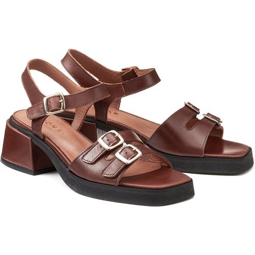 Avalo Leather Buckled Sandals - JONAK - Modalova