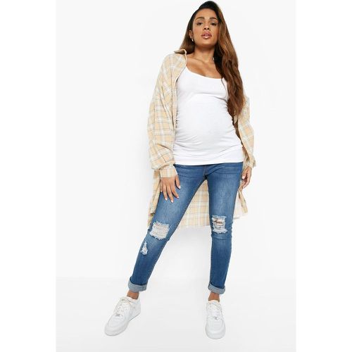 Jeans Premaman a vita alta Skinny Fit con strappi - boohoo - Modalova