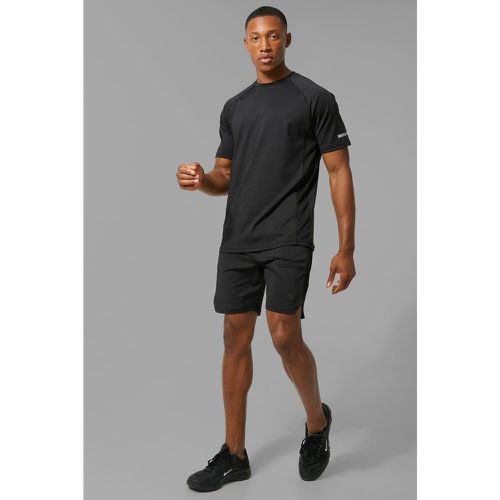 Set T-shirt & pantaloncini Man Active per alta performance - boohoo - Modalova