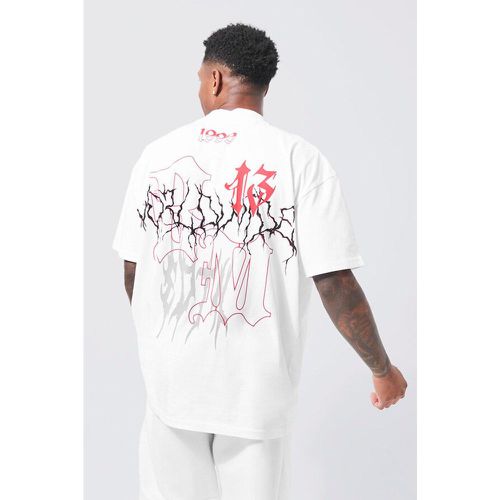 T-shirt oversize stile Graffiti con girocollo esteso - boohoo - Modalova