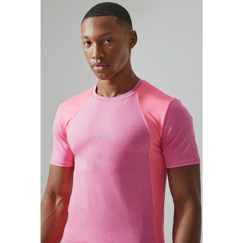 Camiseta Man Active De Malla Ajustada Al Músculo Con Colores En Bloque - boohoo - Modalova