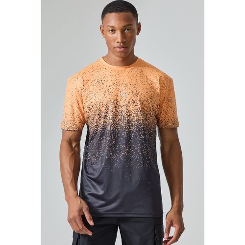 Man Active Gym Orange Ombre Set In Sleeve T-shirt - boohoo - Modalova