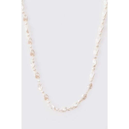 Collana di perline bianca lucida - boohoo - Modalova