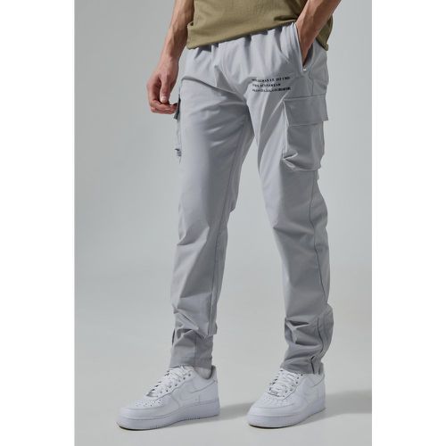 Pantalón Deportivo Man Active Cargo Técnico - boohoo - Modalova