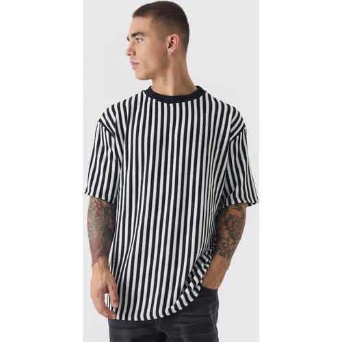 Camiseta Ajustada Texturizada De Rayas - boohoo - Modalova