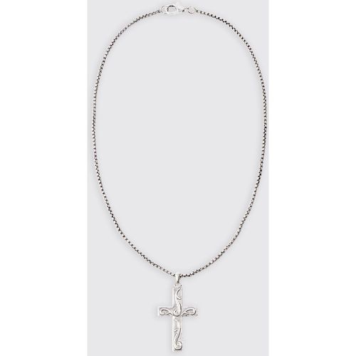 Mm Cross Pendant Chain Necklace In Silver - boohoo - Modalova