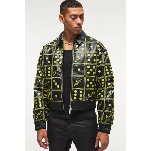 Chaqueta Bomber Recta Man Negra De Cuero Sintético Con Bordado De Dados - boohoo - Modalova