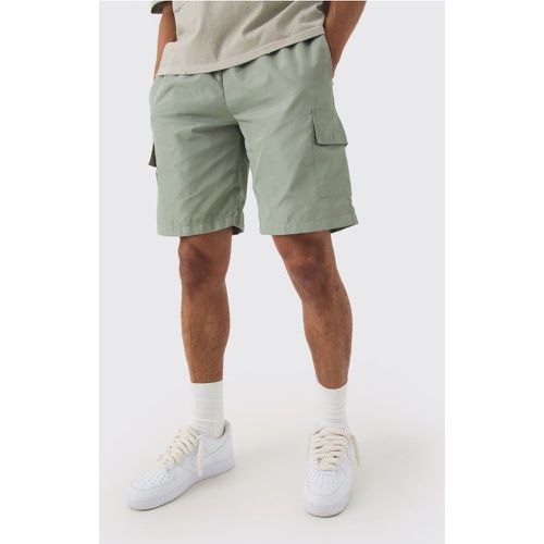 Grey Nylon Elastic Waist Cargo Shorts - boohoo - Modalova