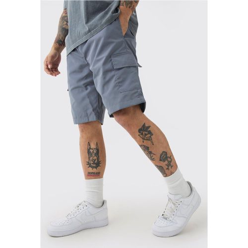 Grey Nylon Elastic Waist Cargo Shorts - boohoo - Modalova
