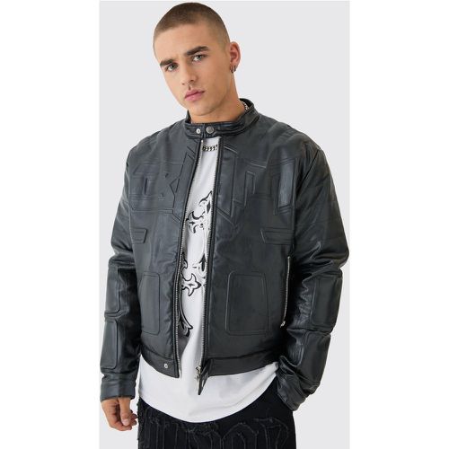 Chaqueta Recta De Cuero Sintético Bhm Con Estampado De Motociclismo En - boohoo - Modalova