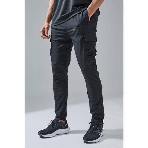 Pantalón Deportivo Man Active Cargo Técnico - boohoo - Modalova