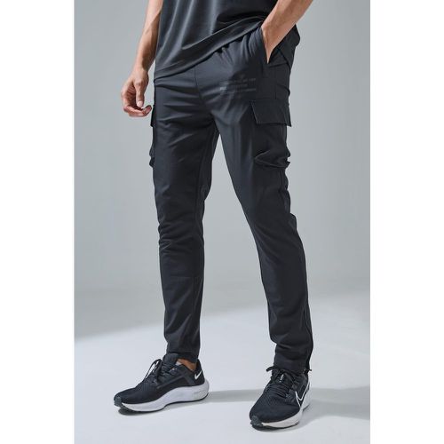 Pantaloni tuta Cargo tecnici Man Active Gym - boohoo - Modalova