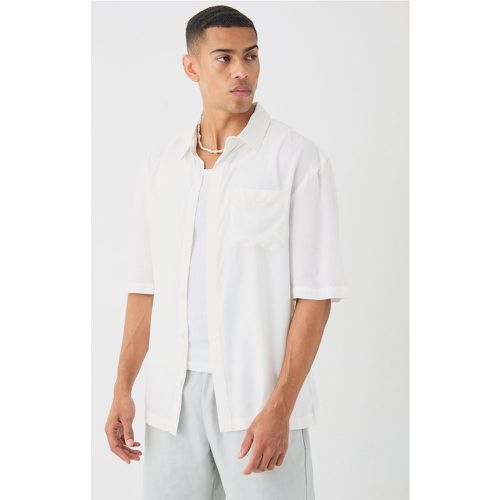 Drop Shoulder Concealed Placket Shirt In White - boohoo - Modalova