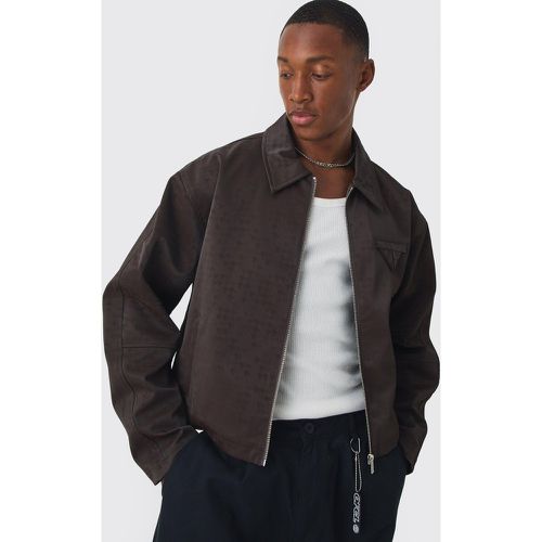 Giacca Harrington squadrata in raso in PU pied-de-poule color cioccolato - boohoo - Modalova