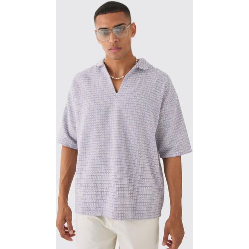 Camisa Texturizada Con Estampado Geométrico Y Escote De Pico - boohoo - Modalova