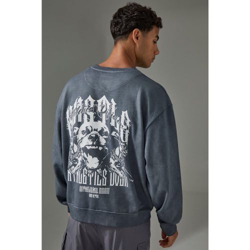 Man Active Washed Graphic Boxy Sweatshirt - boohoo - Modalova