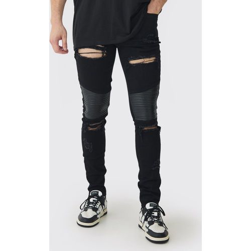 Jeans da Biker Tall Skinny Fit con fondo grezzo e smagliature - boohoo - Modalova