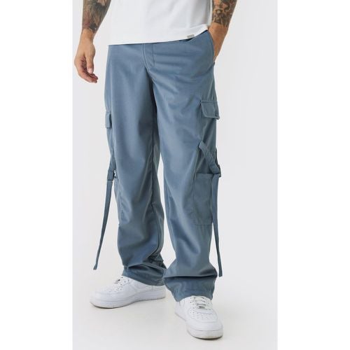 Pantaloni rilassati in scamosciato con fascette Cargo e vita fissa - boohoo - Modalova