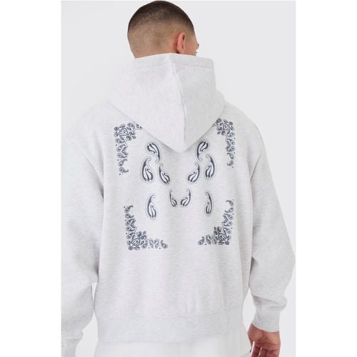 Sudadera Regular Con Capucha, Cremallera Y Estampado Cachemira En La Espalda - boohoo - Modalova