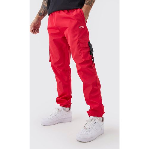 Pantaloni tuta Cargo Man Slim Fit con vita elasticizzata - boohoo - Modalova