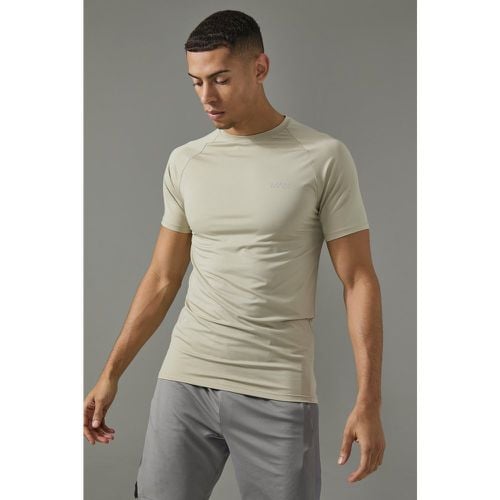 Camiseta Man Active Ajustada Al Músculo - boohoo - Modalova