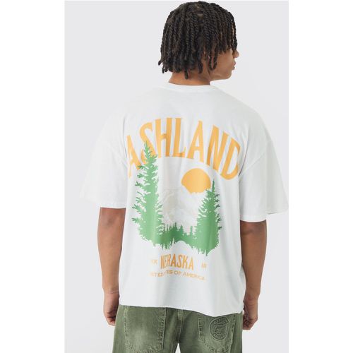 T-shirt squadrata oversize con stampa Ashland e fondo grezzo - boohoo - Modalova