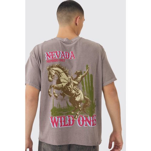 T-shirt squadrata oversize slavata con stampa Wild Ones sul retro - boohoo - Modalova