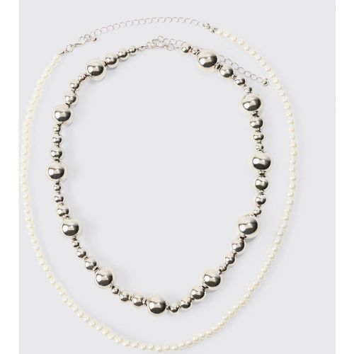 Collar A Capas Con Perlas Y Cuentas Metálicas - boohoo - Modalova