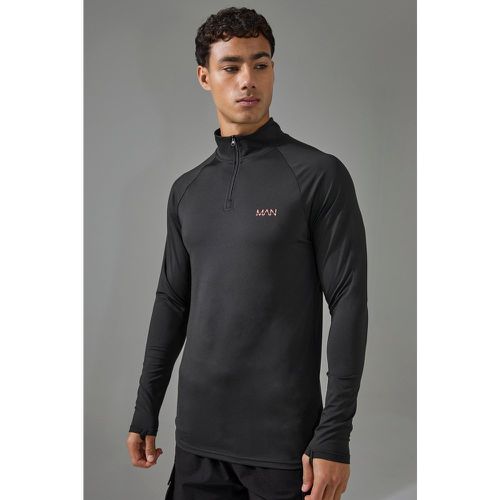 Sudadera Man Active Ajustada Al Músculo Con Cremallera 1/4 Y Logo Fosforito - boohoo - Modalova